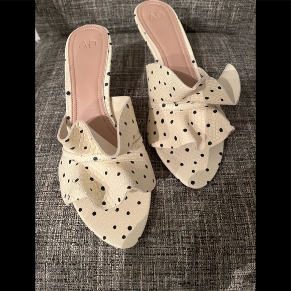 A-D Daughters heels. New - Picture 10 of 12